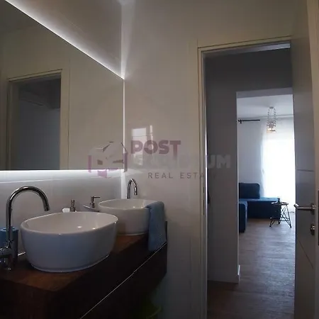 Anna With Parking Spalato