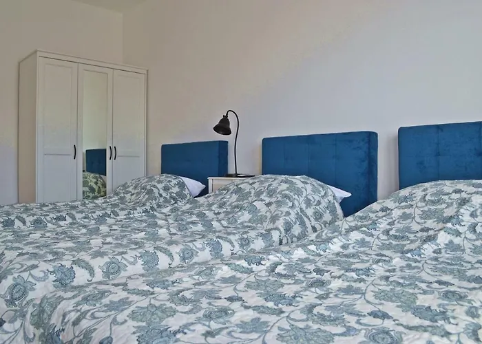 Anna With Parking Apartment Split