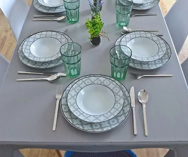 Anna With Parking Apartment *